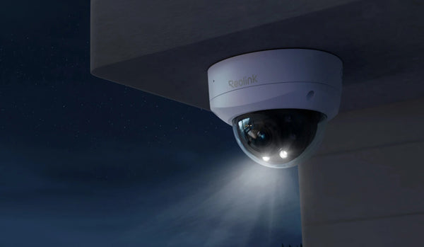 Reolink P437, Caméra intelligente 4K PoE IK10 avec zoom optique 5X